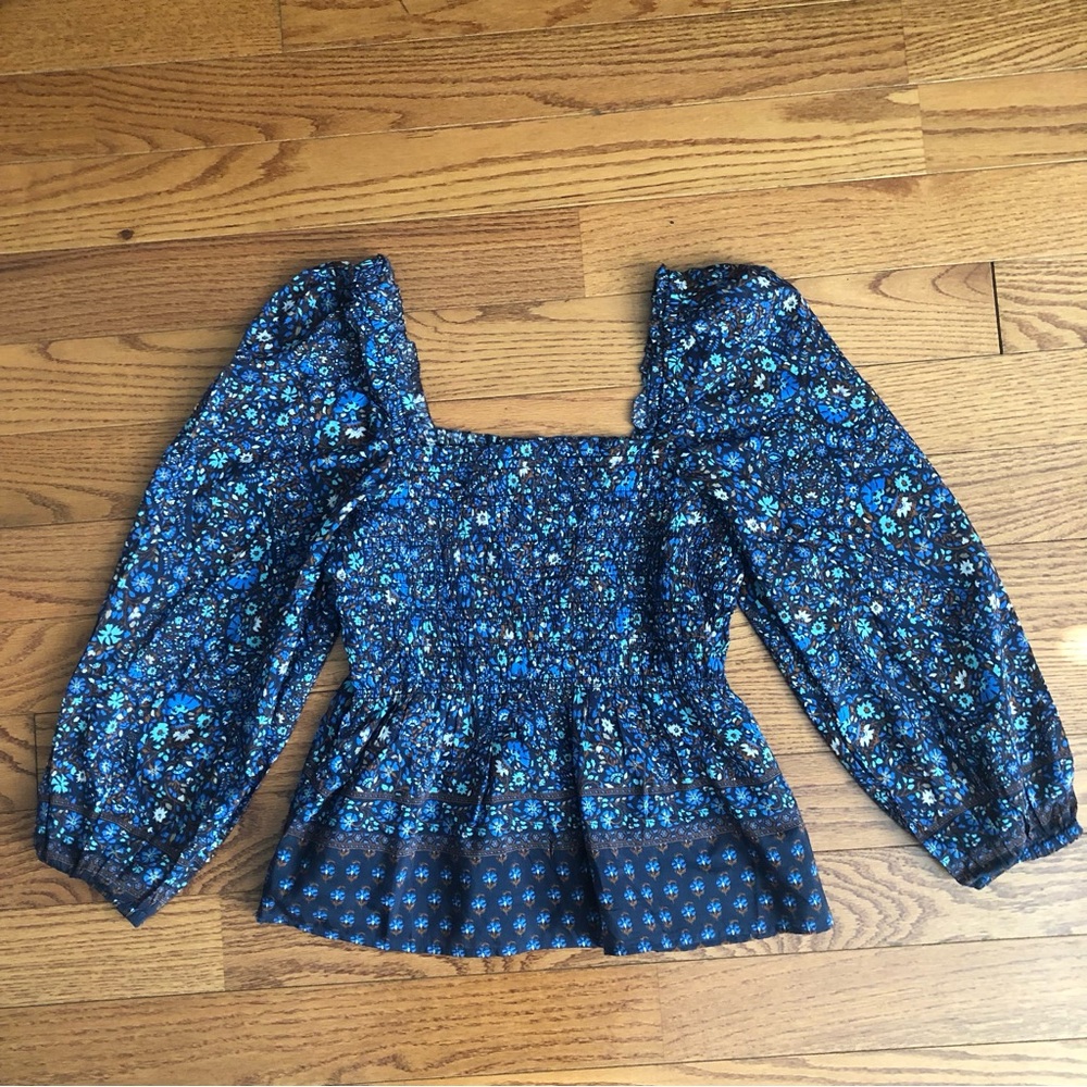 Vineyard Vines Fenwick Paisley Floral Smocked Blue Silk Top Women’s Size M NWOT - Picture 12 of 13